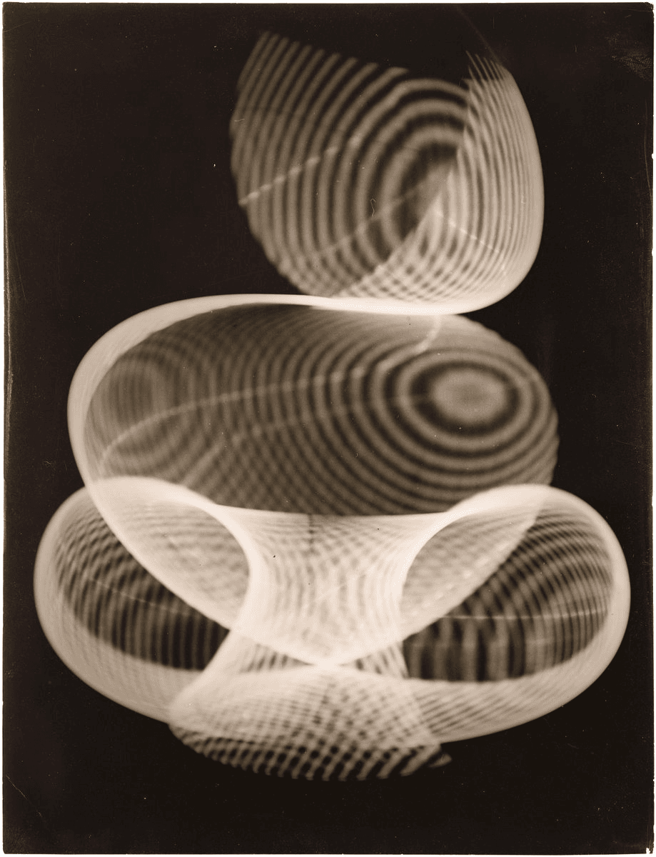 Herbert Franke's RAUMFORM and Mika Rottenberg Works Featured in Phillips' Hoarder 6 Auction