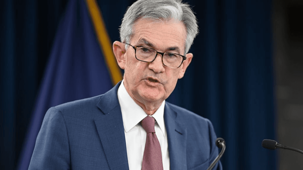 Fed Maintains Interest Rates Steady at 4.25-4.50%